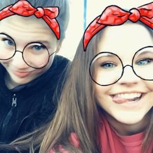 Meet your Posher, Macey